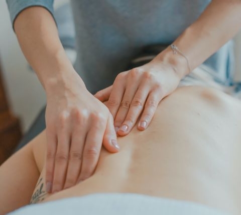 layanan-1-Tradisional-massage-jasa-pijat-indonesia-