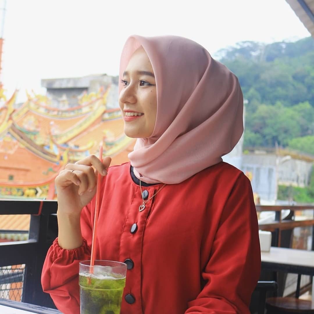 "Baju merah"