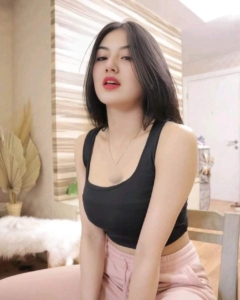 Terapis pijat panggilan Batam melayani klien di kamar hotel